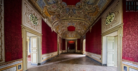 Saloni affrescati, chiesette e reliquie di santi: � lo stupefacente Palazzo Marchesale di Adelfia